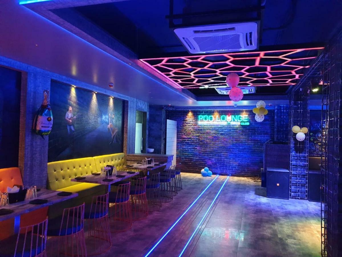 Virat Ambe Sports Club Hotel Ulhasnagar Exterior photo