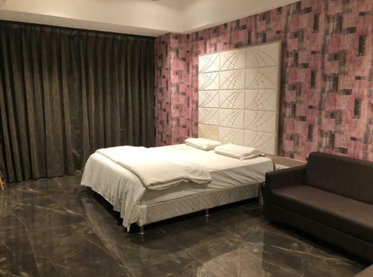 Virat Ambe Sports Club Hotel Ulhasnagar Exterior photo